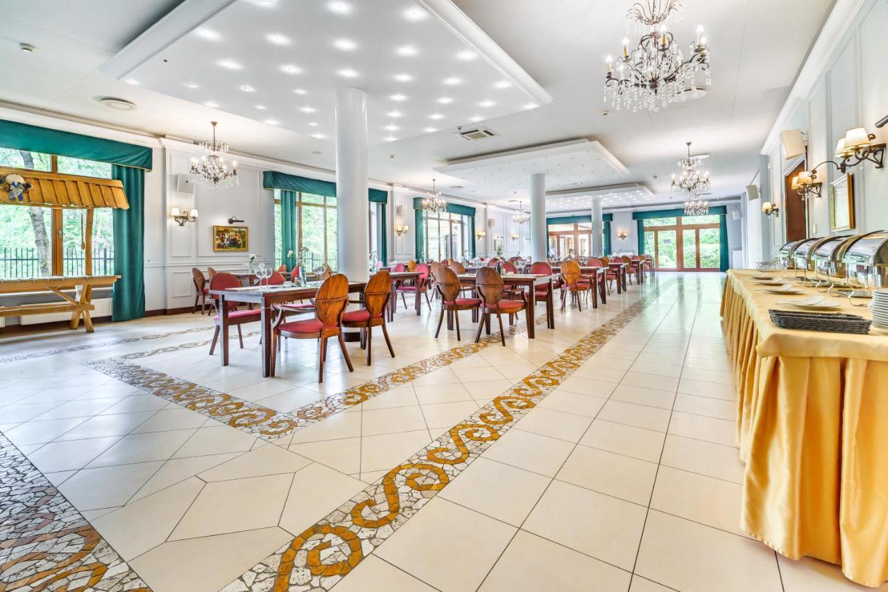 Hotel Pan Tadeusz Serock Eksteriør billede