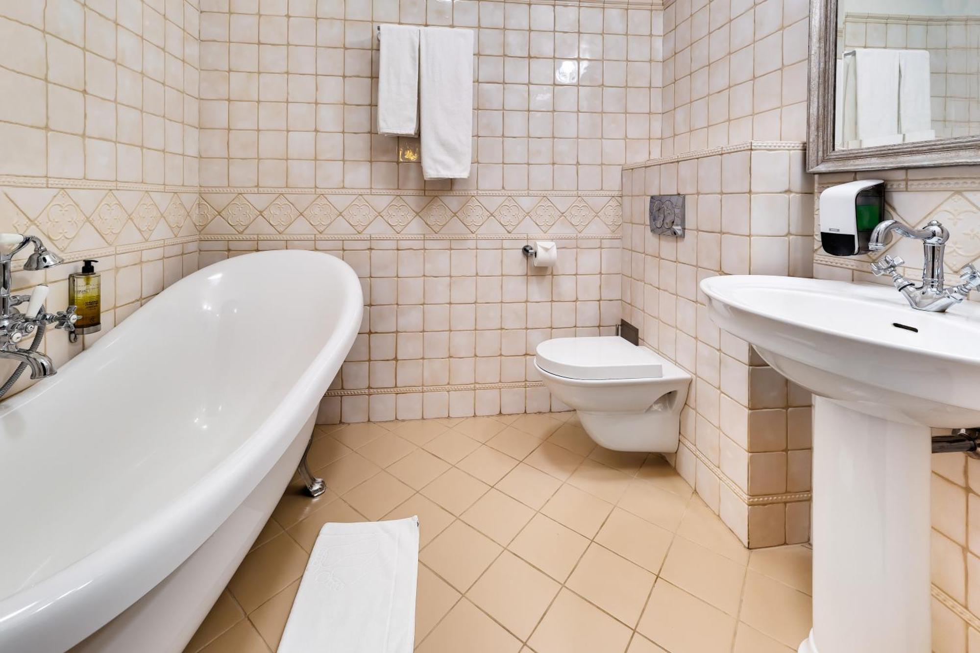 Hotel Pan Tadeusz Serock Eksteriør billede