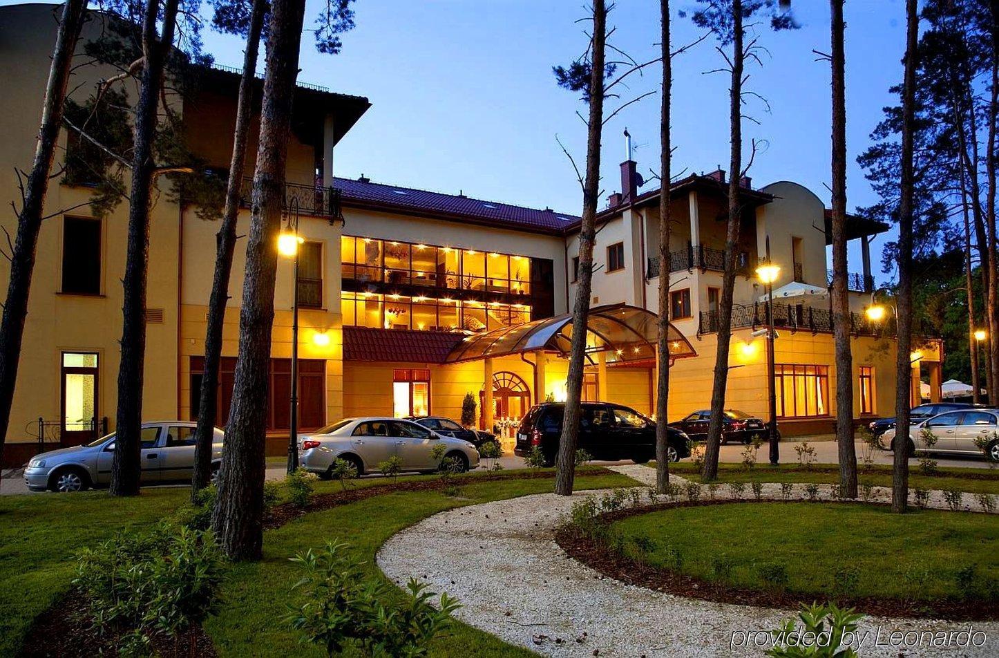 Hotel Pan Tadeusz Serock Eksteriør billede
